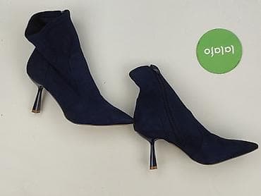 ccc nike dunk: Ботильйони та черевики жіночі, розмір 39 на lalafo.pl — 3 ccc nike dunk: Ботильйони та черевики жіночі, розмір 39 — 3