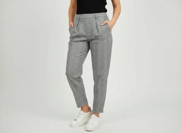 stradivarius cargo: Stradivarius, Material trousers for women, size M — 1