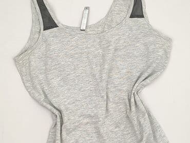 t shirty z fajnymi napisami: Chillin, Women's blouse, size M (EU 38) — 1