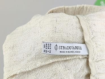 simply be: Stradivarius, Szorty damskie, rozmiar M — 4