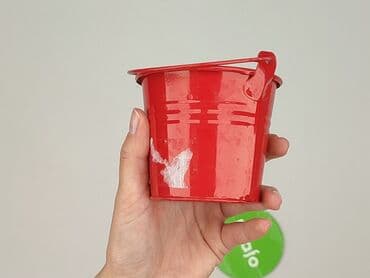 Doniczki do roślin: Miniaturowe metalowe wiaderko w intensywnym czerwonym kolorze, idealne — 4