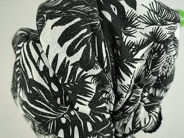 vulcano kurtki: Women's blouse, size XL — 5