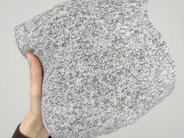 c and a sweter: Women`s sweater, size XS — 6