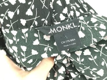 hm krótkie spodenki czarne: Monki, Szorty damskie, rozmiar L — 4