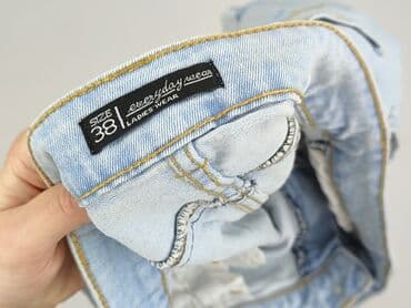 krótkie spodenki z dzinsów: Szorty damskie, rozmiar M — 4