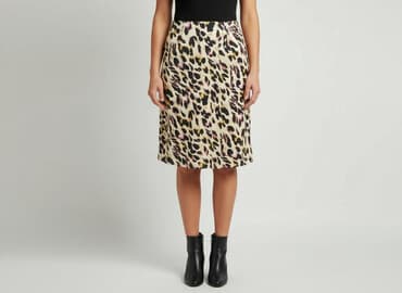 kamizelka w krowie łaty: Boohoo, Spódnica damska, rozmiar 2XL — 1