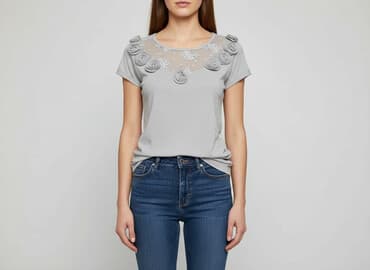 bluzki damskie z aplikacjami: Women`s T-shirt, size M — 1