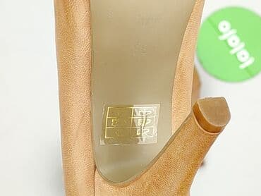 ccc kozaki beżowe: Półbuty damskie, 38 — 5