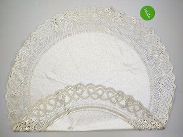 magnez na noże: Obrus 100 x 100, kolor - Beżowy, stan - Idealny — 2
