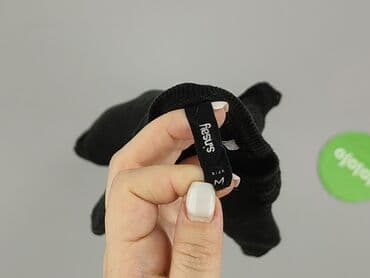 czarne t shirty damskie w serek: Sinsay, T-shirt damski, rozmiar M — 4