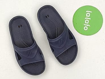 spodnie hello kitty: Klapki 31, Używany — 2