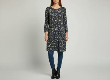 sukienki na dzień kobiet: Sukienka damska, rozmiar S — 1