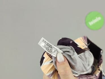 krótkie spodenki i nogi z cellulitem: Szorty damskie, M — 5