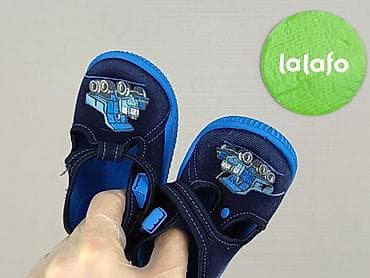 robot zabawkowy: Buciki niemowlęce, 22, stan - Bardzo dobry — 5