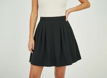 elegancka spódnice plisowane: Spódnica damska, rozmiar S — 1