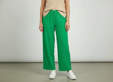 krótkie spodenki z szerokimi nogawkami: Spodnie materiałowe damskie, rozmiar L — 7