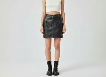 PrettyLittleThing, Women`s skirt, size L at lalafo.pl PrettyLittleThing, Women`s skirt, size L