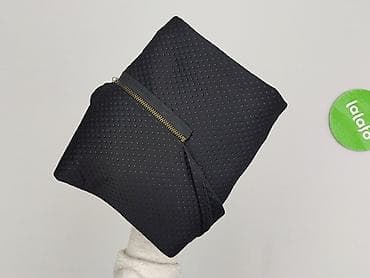 Skirts: Women`s skirt, size M — 7