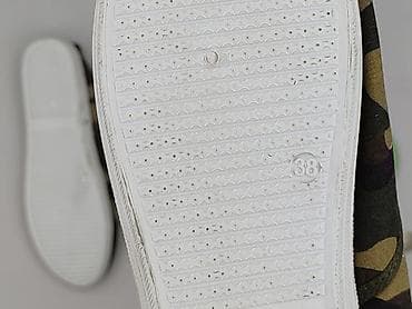 buty zimowe born2be: Trampki damskie, rozmiar 38 — 4