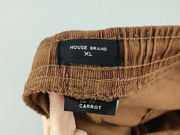 polar pull and bear: Męskie spodnie sztruksowe House Brand - Rozmiar: XL - Krój: carrot — 4