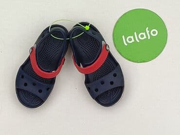 sandały zakryte palce i pięta: Босоніжки Crocs, 15 і менше, Б/в на lalafo.pl — 2 sandały zakryte palce i pięta: Босоніжки Crocs, 15 і менше, Б/в — 2