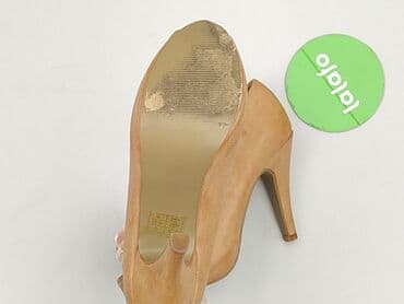 ccc kozaki beżowe: Półbuty damskie, 38 — 4