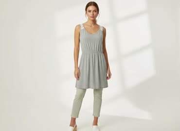 sukienka z dekoltem do pępka: Atmosphere, Sukienka damska, rozmiar M — 1