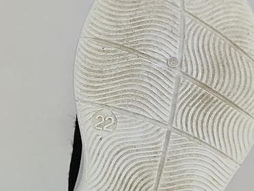 spodnice moraj: Buciki niemowlęce, 22, stan - Bardzo dobry — 5