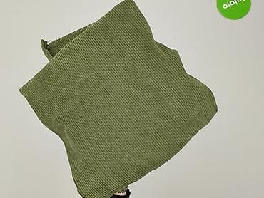 cargo crop: Material trousers for women, size S — 7