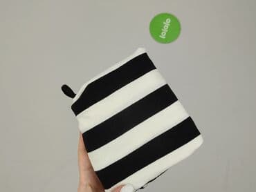 bluzki wyszczuplające sylwetkę: T-shirt damski, rozmiar S — 4