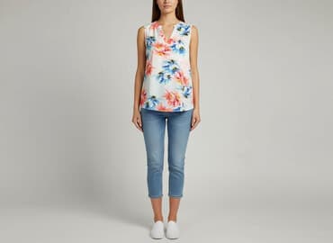 aplikacje z ubraniami: Bluzka damska, rozmiar M — 7