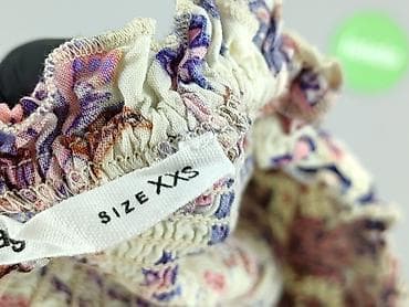 jasne sandaly: Sinsay, Szorty damskie, rozmiar 2XS — 6