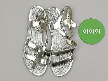 crocs c 9: Sandals for women, size 39 — 2