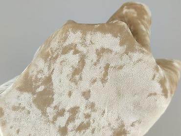 pull and bear polonia: Stradivarius, Bluza damska
, rozmiar S — 5