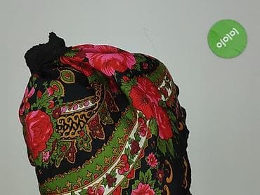 Skirts: Women`s skirt, size S — 5