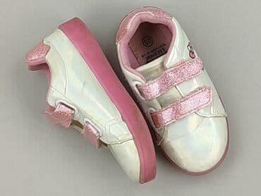 hello kitty kapcie: Buty sportowe Hello Kitty, 25, Używany — 1