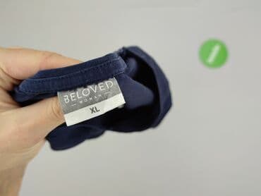 czarne t shirty damskie w serek: Beloved, T-shirt damski, rozmiar XL — 4