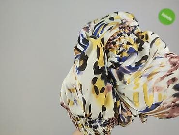 Ubrania damskie: Bluzka damska, rozmiar S — 4