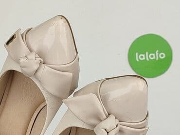 kapcie z mikolajem: Półbuty damskie, rozmiar 37 — 6