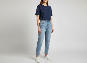 billionaire t shirty: Women`s T-shirt, size M — 1