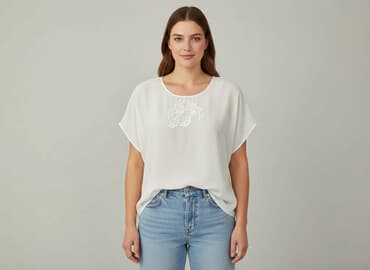 bluzki damskie z aplikacjami: Bluzka damska, rozmiar 2XL — 1