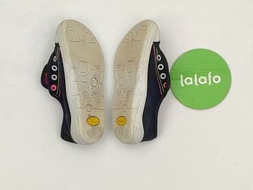 Kids' Footwear: Sport shoes 30, Used — 2