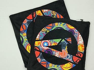 wazon: Poszewki na poduszki Avengers – zestaw 2 szt. - Motyw: kolorowe logo — 1