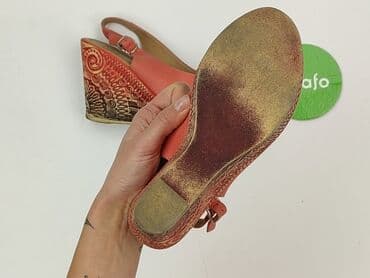 buty letnie na koturnie ccc: Sandały damskie, rozmiar 38 — 4