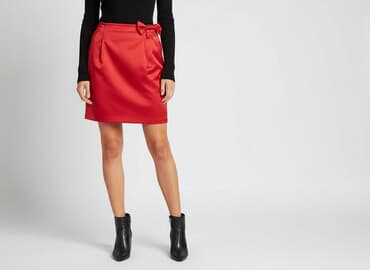 krótkie spodenki z kokardą: Spódnica damska, rozmiar S — 5