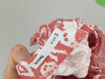 krótkie spodenki i nogi z cellulitem: Szorty damskie, S — 4