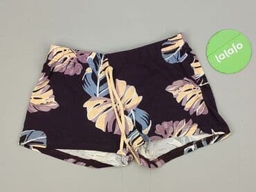 krótkie spodenki i nogi z cellulitem: Szorty damskie, M — 2