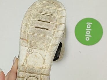 top sportowy: Buty sportowe 25, Używany — 4