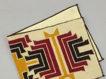 obrus żółty: Bieżnik/serweta na stół – ręcznie robiony gobelin na kanwie - Wzór — 1