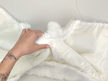 купити куртку в польщі жіночу: Пончо жіноче, розмір 5XL — 4